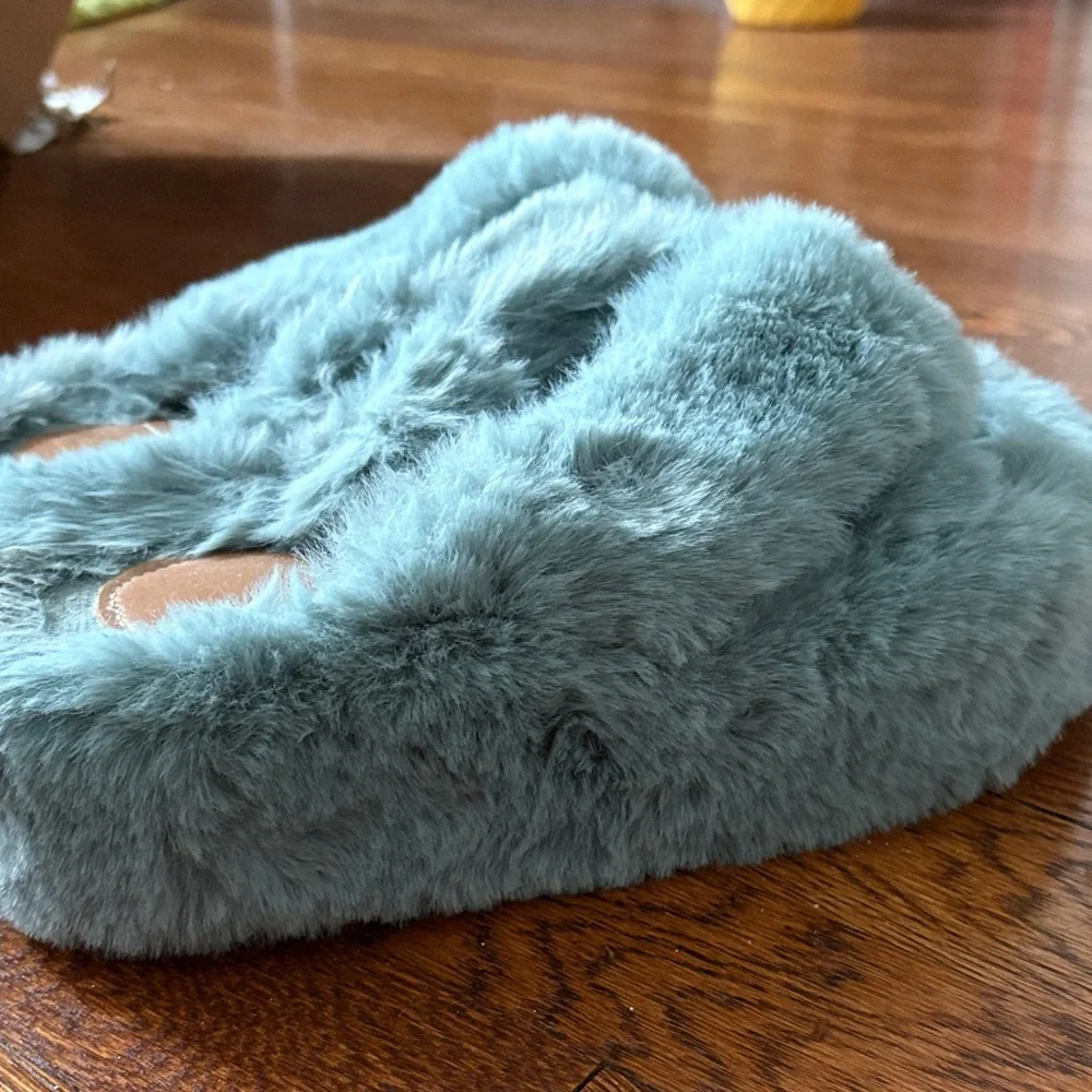 Fluffy Blue Slippers